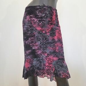 Vintage Y2K Le Château Skirt – Asymmetrical Ruffled Hem, made in Canada size M